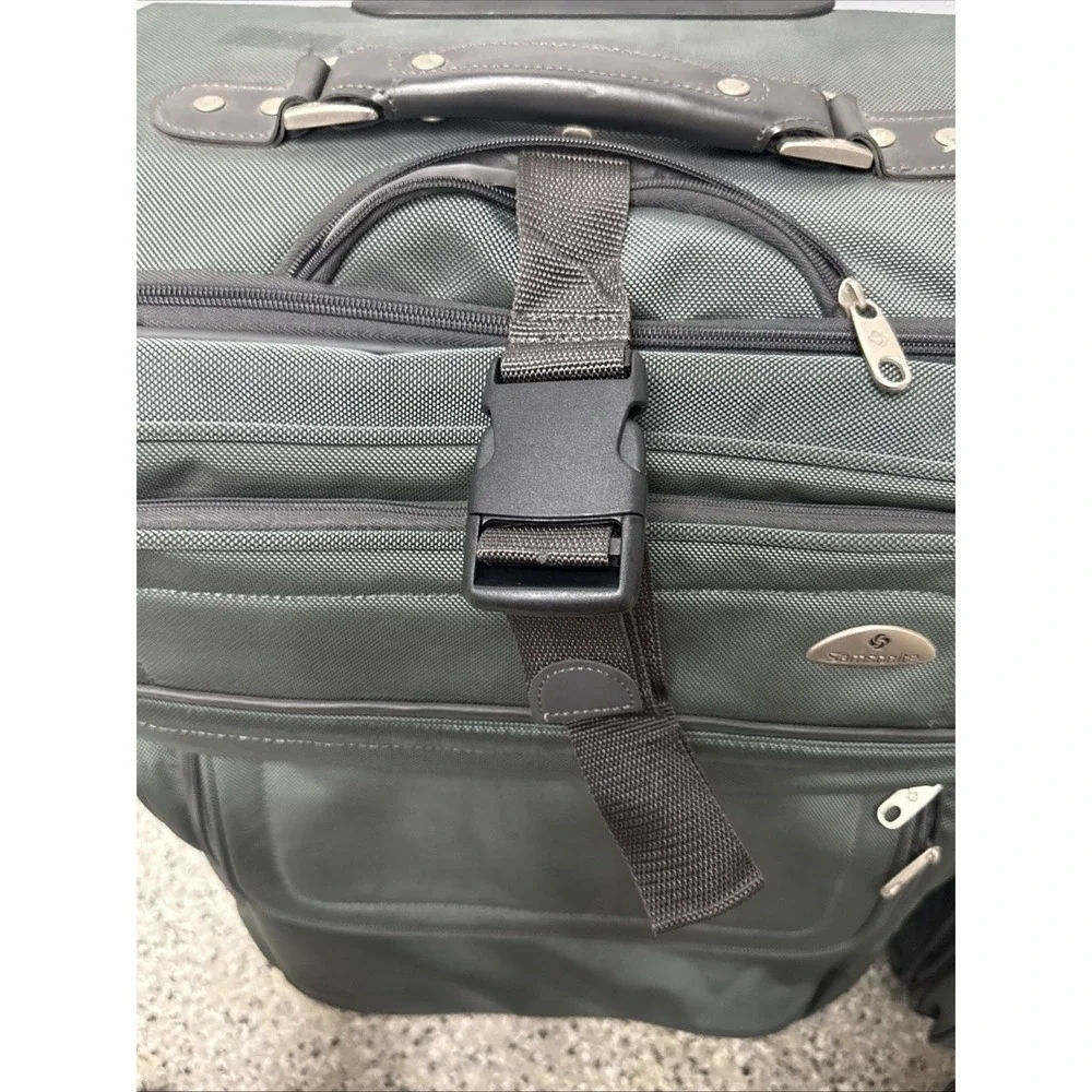 Samsonite Luggage 2 Pack Bundle Suitcase Gray Softside Wheeled 28x18x12 NICE!
